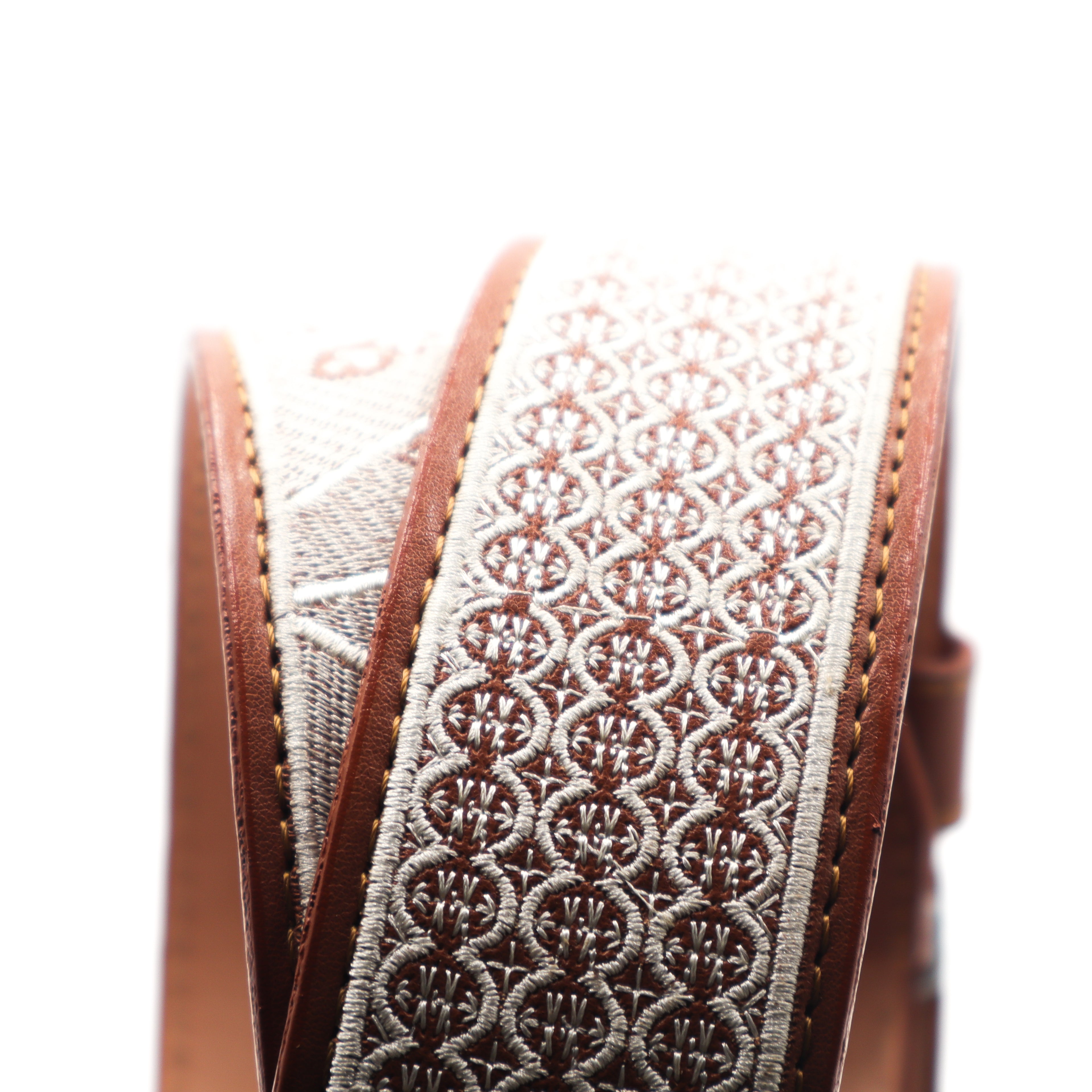 Cinturon Bordado Tang - Cartas