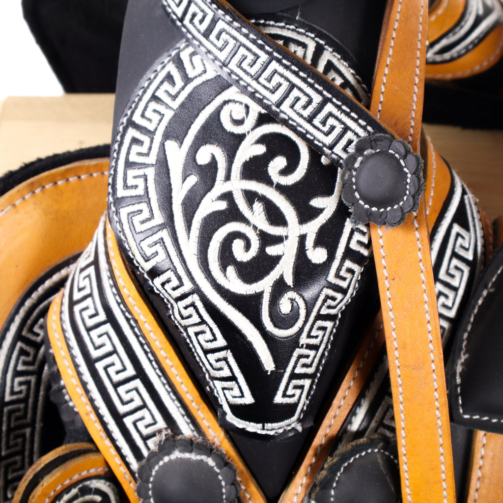 Charro Saddle 16" - Black and Tang | Horse Q2