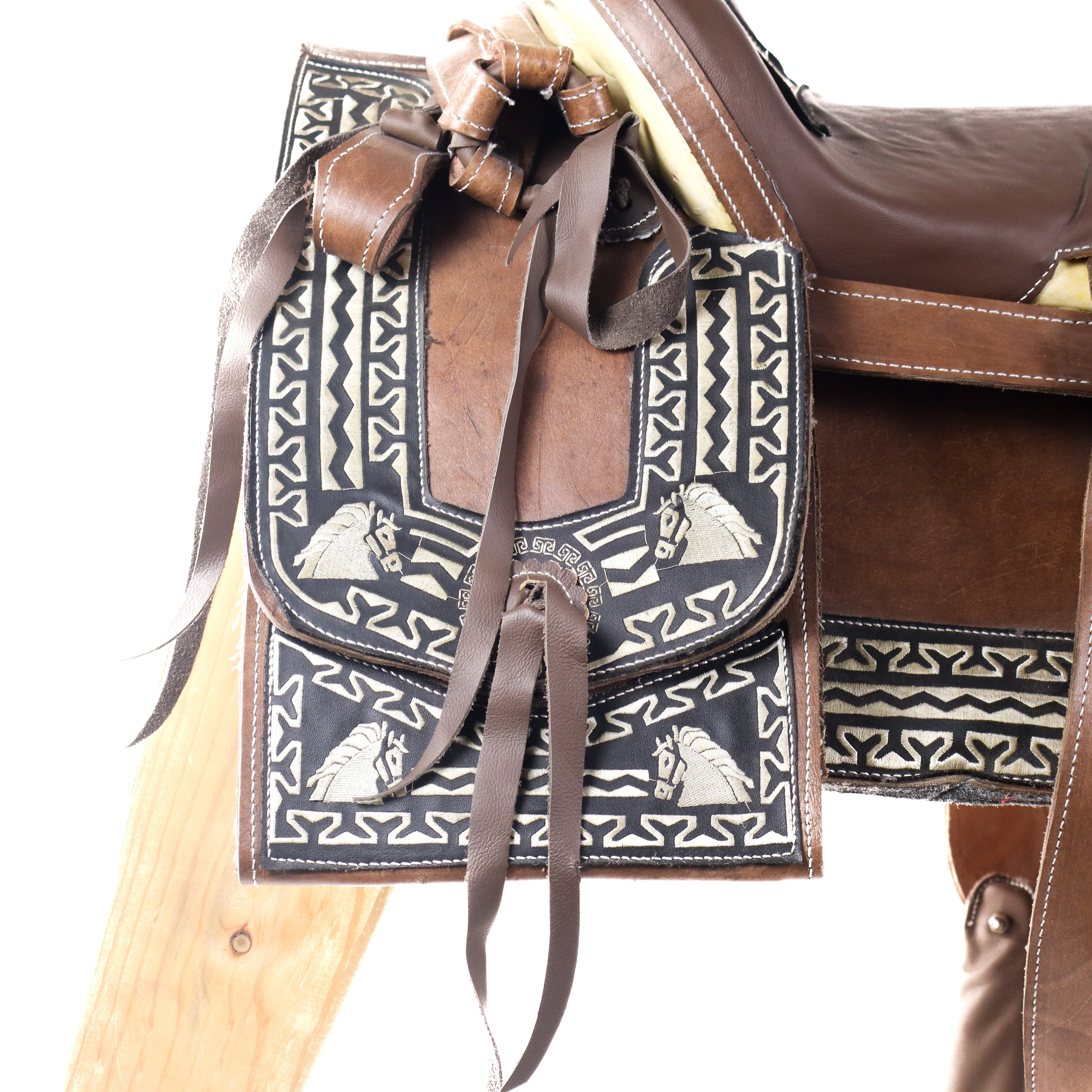 Charro Saddle 16" - Brown | Horses Q1