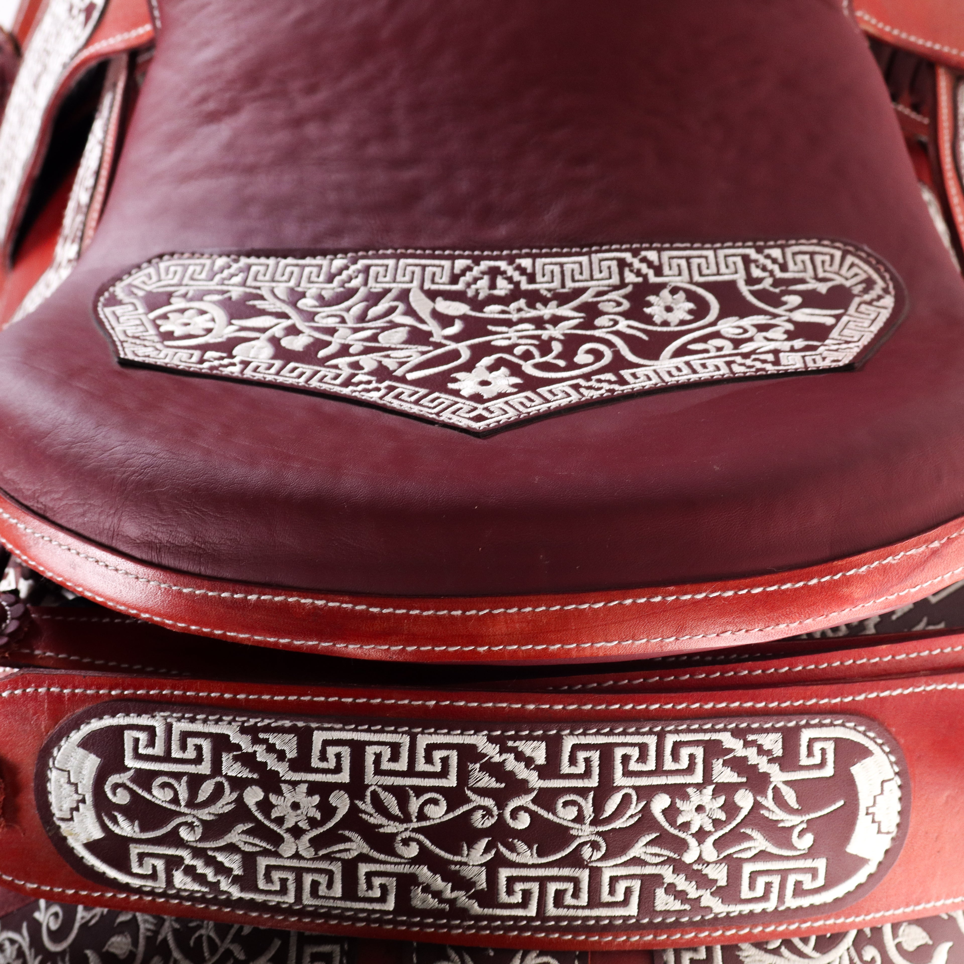 Charro Saddle 16" - Red | Horse Q2