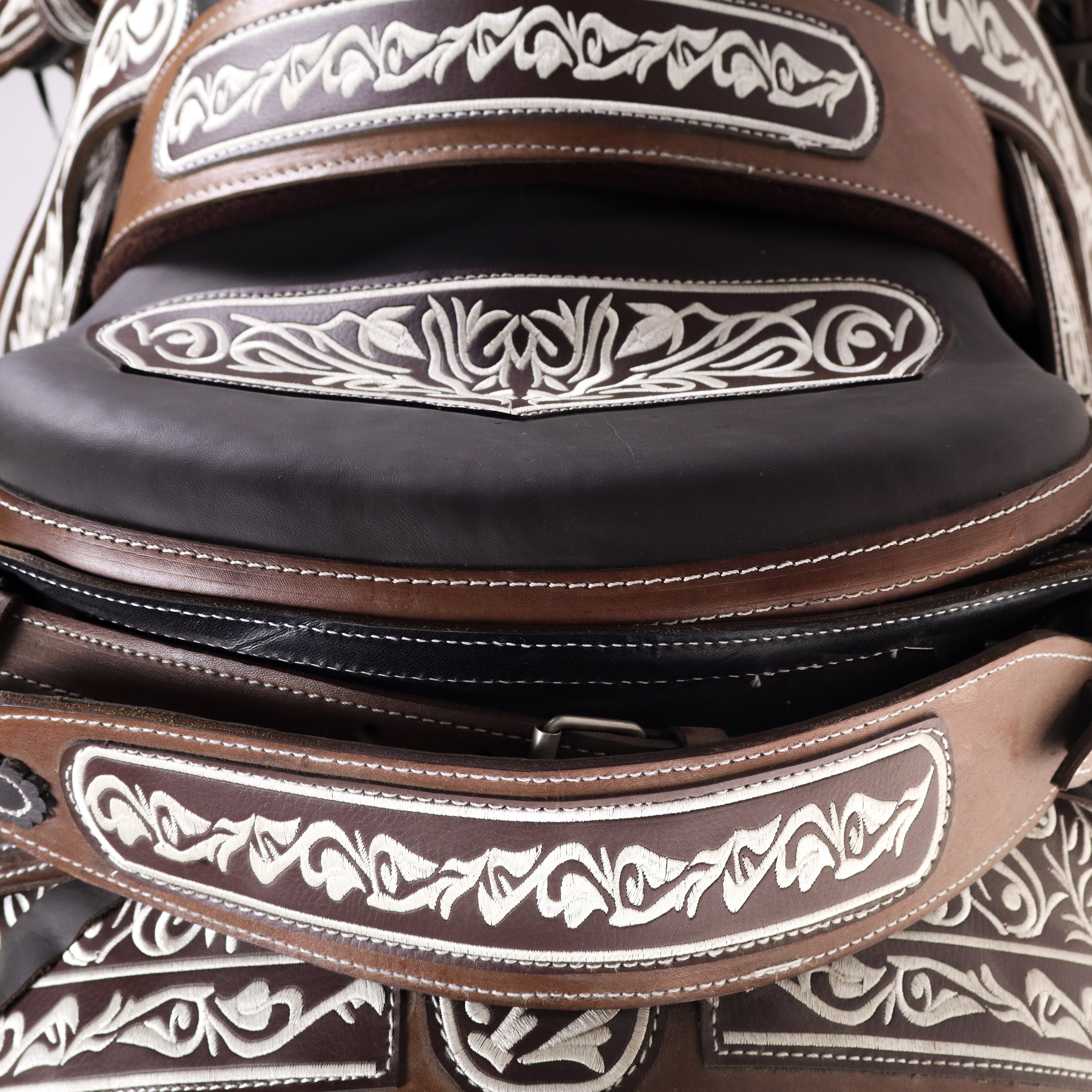 Charro Saddle 16" - Brown | Horse and Flowers Q2