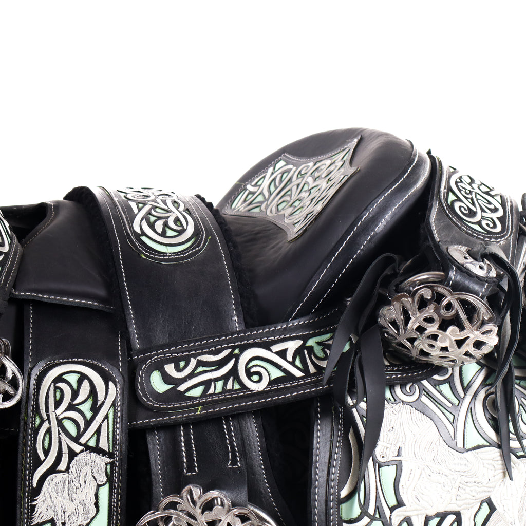 Ducktail Charro Saddle 16" - Black and Pistacchio | Horse Q3